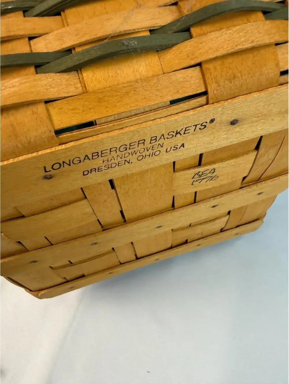 1996 Longaberger Remembrance Basket w/Liner & Protector 10.5